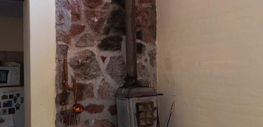 Chalet con cabaña, acequia y pileta con vistas únicas en la reserva de Los Hornillos