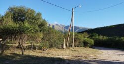 Complejo de apart y chalet con amplia pileta,  gran parque y vistas