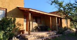 Complejo de apart y chalet con amplia pileta,  gran parque y vistas