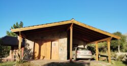 Complejo de apart y chalet con amplia pileta,  gran parque y vistas