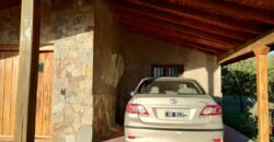 Complejo de apart y chalet con amplia pileta,  gran parque y vistas