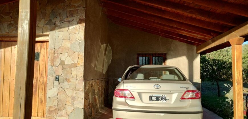 Complejo de apart y chalet con amplia pileta,  gran parque y vistas