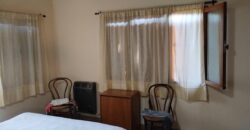 Complejo de apart y chalet con amplia pileta,  gran parque y vistas