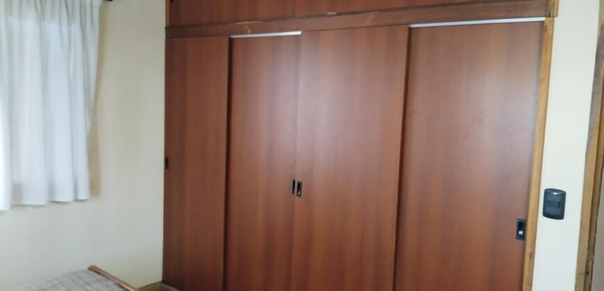 Complejo de apart y chalet con amplia pileta,  gran parque y vistas