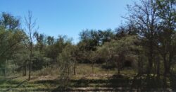 Espectacular sitio con costa de río a 10 cuadras de la plaza en Nono
