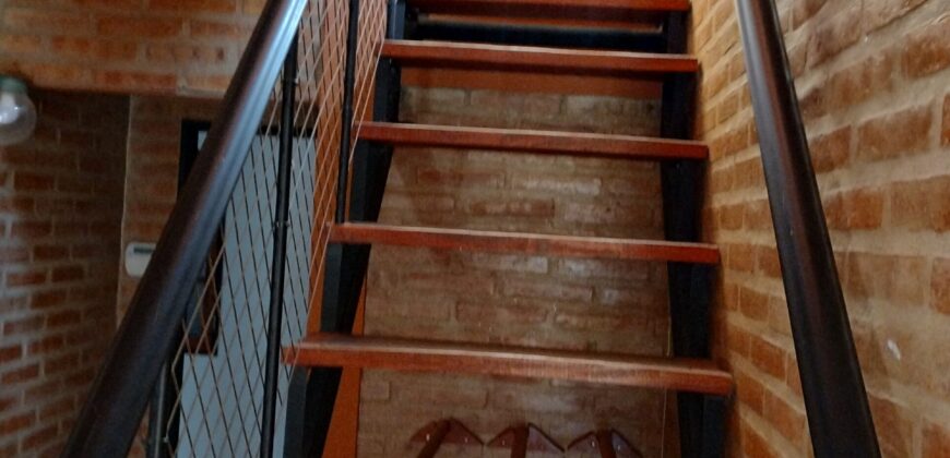 Hermoso chalet 2 plantas con quincho en Barrio Residencial Mina Clavero