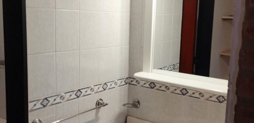 Hermoso chalet 2 plantas con quincho en Barrio Residencial Mina Clavero
