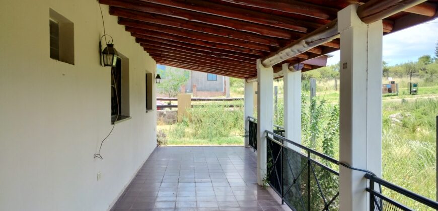 Chalet nuevo de 3 dormitorios y dependencias en Mina Clavero