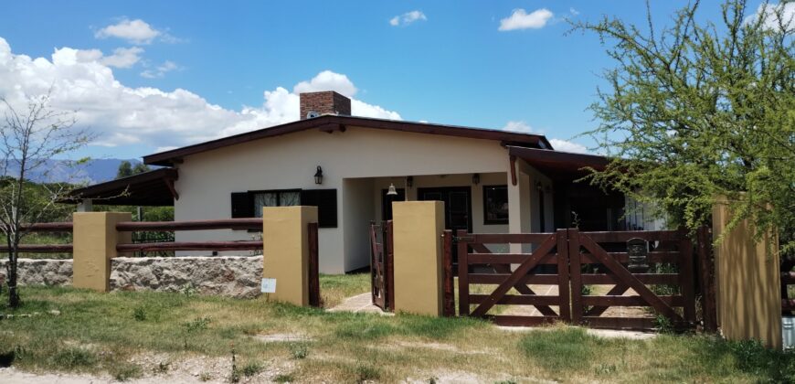 Chalet nuevo de 3 dormitorios y dependencias en Mina Clavero