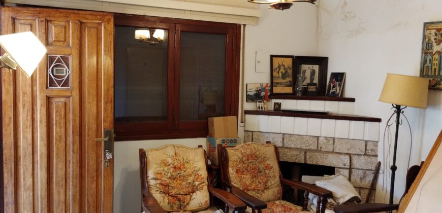 Chalet con departamentos independientes, barrio centro Mina Clavero