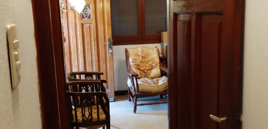 Chalet con departamentos independientes, barrio centro Mina Clavero