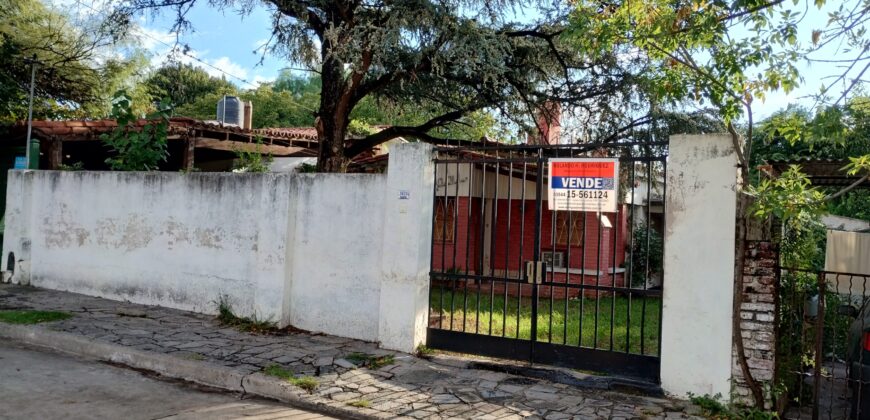 Chalet con departamentos independientes, barrio centro Mina Clavero