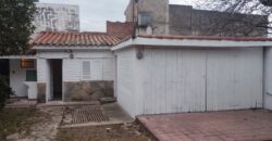 Chalet con departamentos independientes, barrio centro Mina Clavero