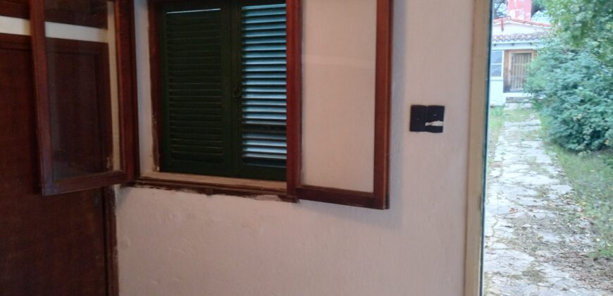 Chalet con departamentos independientes, barrio centro Mina Clavero