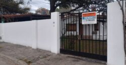 Chalet con departamentos independientes, barrio centro Mina Clavero