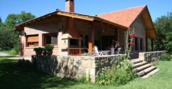 Imponente chalet con piscina infinita y costa de río en El Alto de Nono (RETASADA)