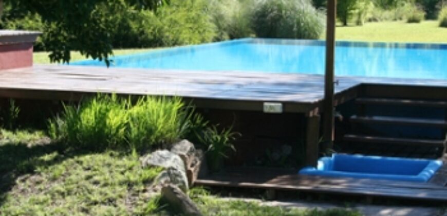 Imponente chalet con piscina infinita y costa de río en El Alto de Nono (RETASADA)