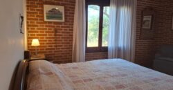 Imponente chalet con piscina infinita y costa de río en El Alto de Nono (RETASADA)