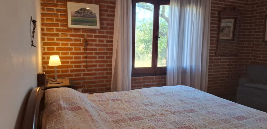 Imponente chalet con piscina infinita y costa de río en El Alto de Nono (RETASADA)