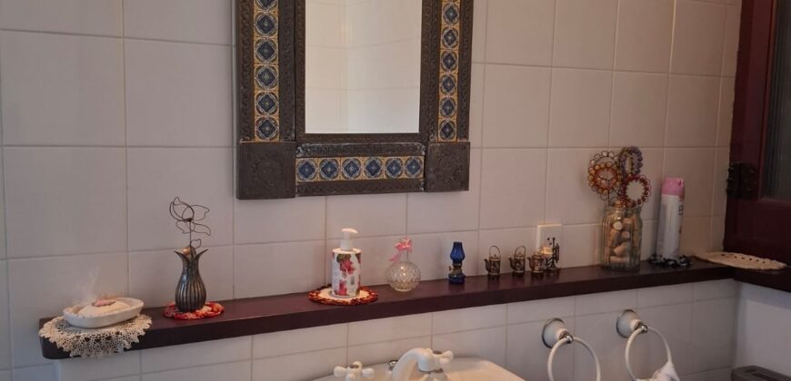 Imponente chalet con piscina infinita y costa de río en El Alto de Nono (RETASADA)