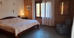 Imponente chalet con piscina infinita y costa de río en El Alto de Nono (RETASADA)