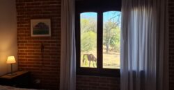 Imponente chalet con piscina infinita y costa de río en El Alto de Nono (RETASADA)