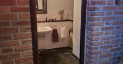 Imponente chalet con piscina infinita y costa de río en El Alto de Nono (RETASADA)