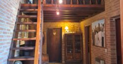 Imponente chalet con piscina infinita y costa de río en El Alto de Nono (RETASADA)