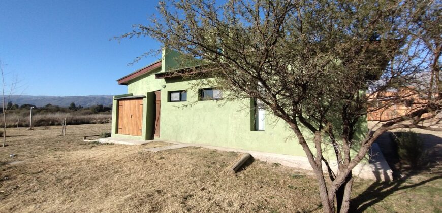 Chalet nuevo en Las Calles con piscina y vistas únicas
