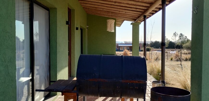 Chalet nuevo en Las Calles con piscina y vistas únicas
