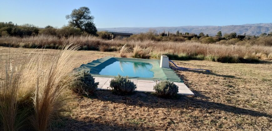 Chalet nuevo en Las Calles con piscina y vistas únicas