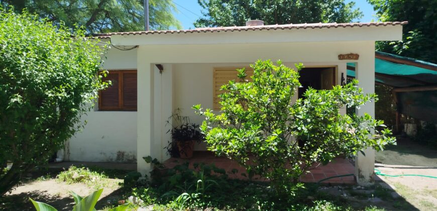 Casa con departamento independiente en Mina Clavero