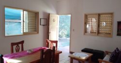 Casa con departamento independiente en Mina Clavero