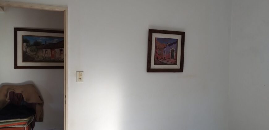 Casa con departamento independiente en Mina Clavero