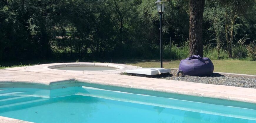 Linda casa 2 dormitorios con piscina e hidromasaje en Las Rabonas