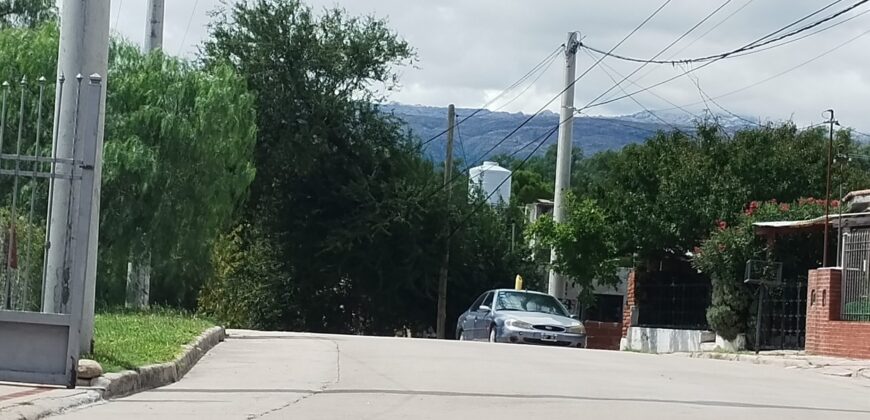 Confortable chalet 2 dormitorios céntrico en Mina Clavero