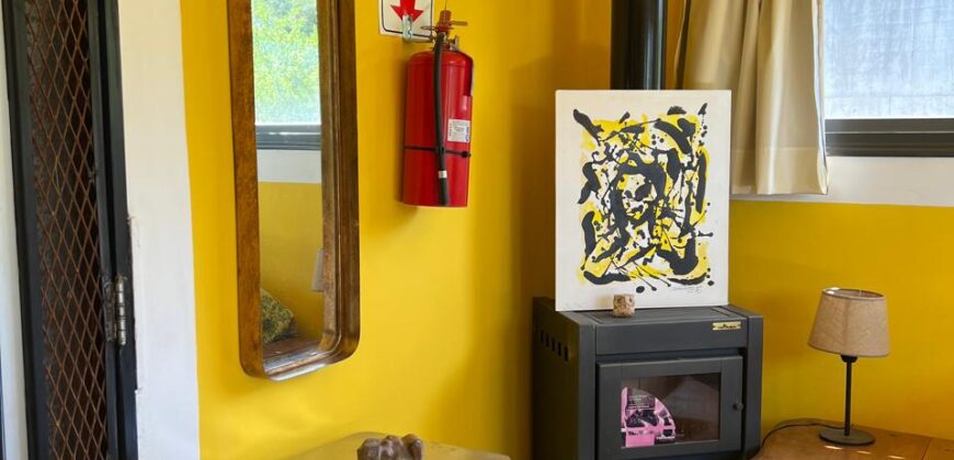 Importante inmueble con casa principal, departamentos, piscina e impactantes vistas en Nono