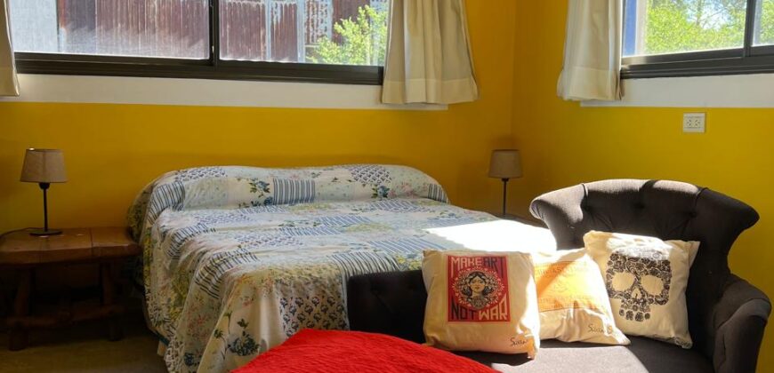 Importante inmueble con casa principal, departamentos, piscina e impactantes vistas en Nono