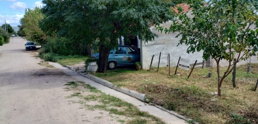 Lote baldío a 10 cuadras de la plaza en Mina Clavero (OPORTUNIDAD !!!!)