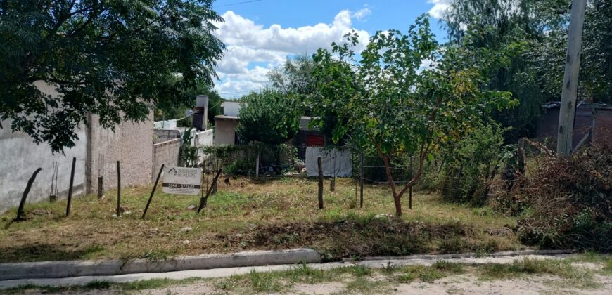 Lote baldío a 10 cuadras de la plaza en Mina Clavero (OPORTUNIDAD !!!!)
