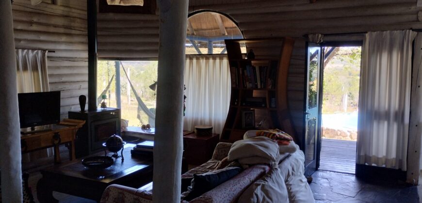 Importante inmueble con casa principal, departamentos, piscina e impactantes vistas en Nono