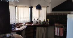 Importante inmueble con casa principal, departamentos, piscina e impactantes vistas en Nono