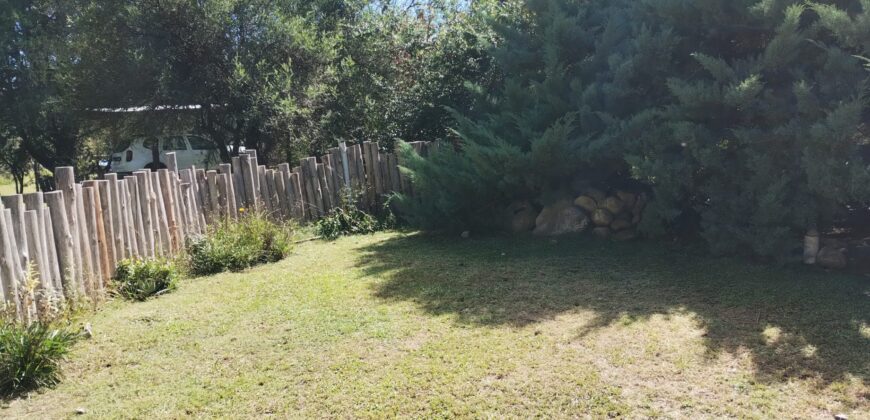 Importante inmueble con casa principal, departamentos, piscina e impactantes vistas en Nono