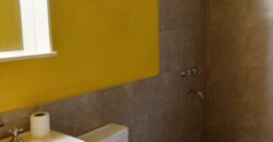 Importante inmueble con casa principal, departamentos, piscina e impactantes vistas en Nono