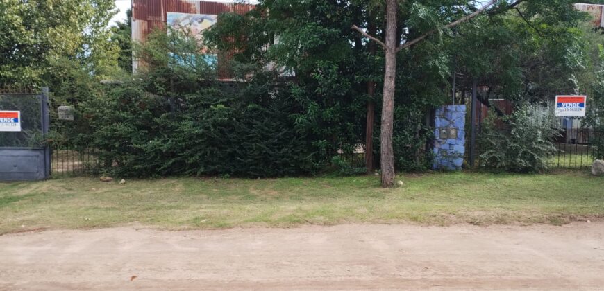 Importante inmueble con casa principal, departamentos, piscina e impactantes vistas en Nono