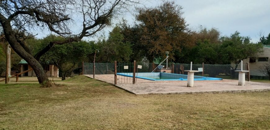 Complejo de 6 cabañas, casa, pileta en «El Alto» de Nono