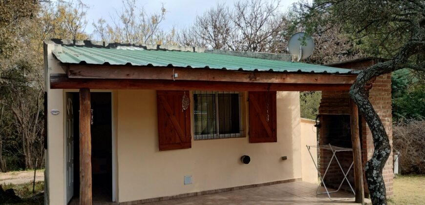 Complejo de 6 cabañas, casa, pileta en «El Alto» de Nono