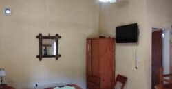 Complejo de 6 cabañas, casa, pileta en «El Alto» de Nono