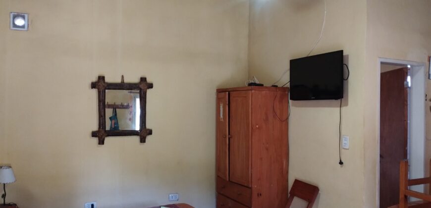 Complejo de 6 cabañas, casa, pileta en «El Alto» de Nono