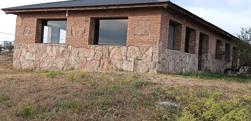 Casa nueva de 2 plantas 3 dormitorios en B° Terrazas del Valle, Arroyo de los Patos